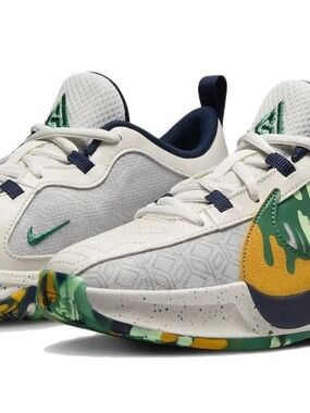 New Without Box Nike  Zoom Freak 5 Welcome Navy, Green & Yellow Accents